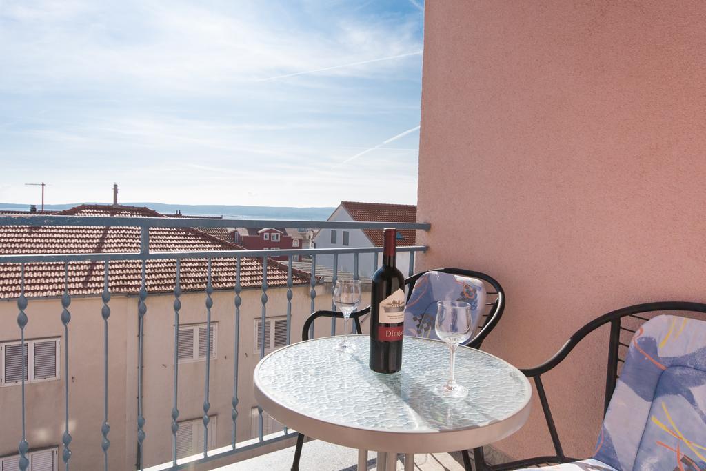 Guest House Mamut Kaštela Exteriör bild