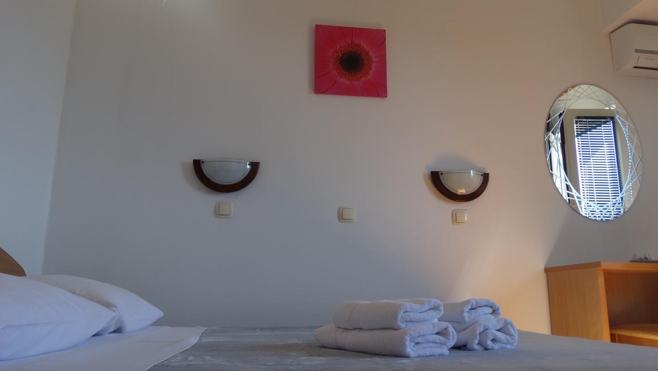 Guest House Mamut Kaštela Exteriör bild