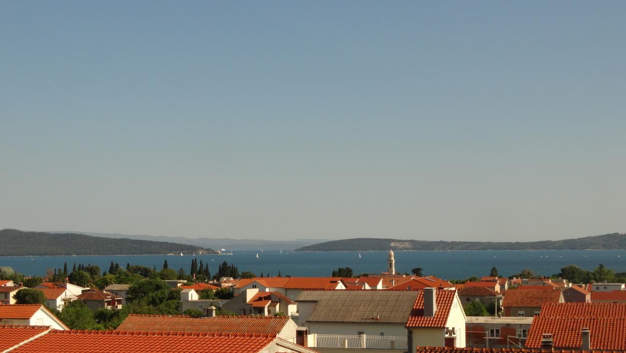 Guest House Mamut Kaštela Exteriör bild