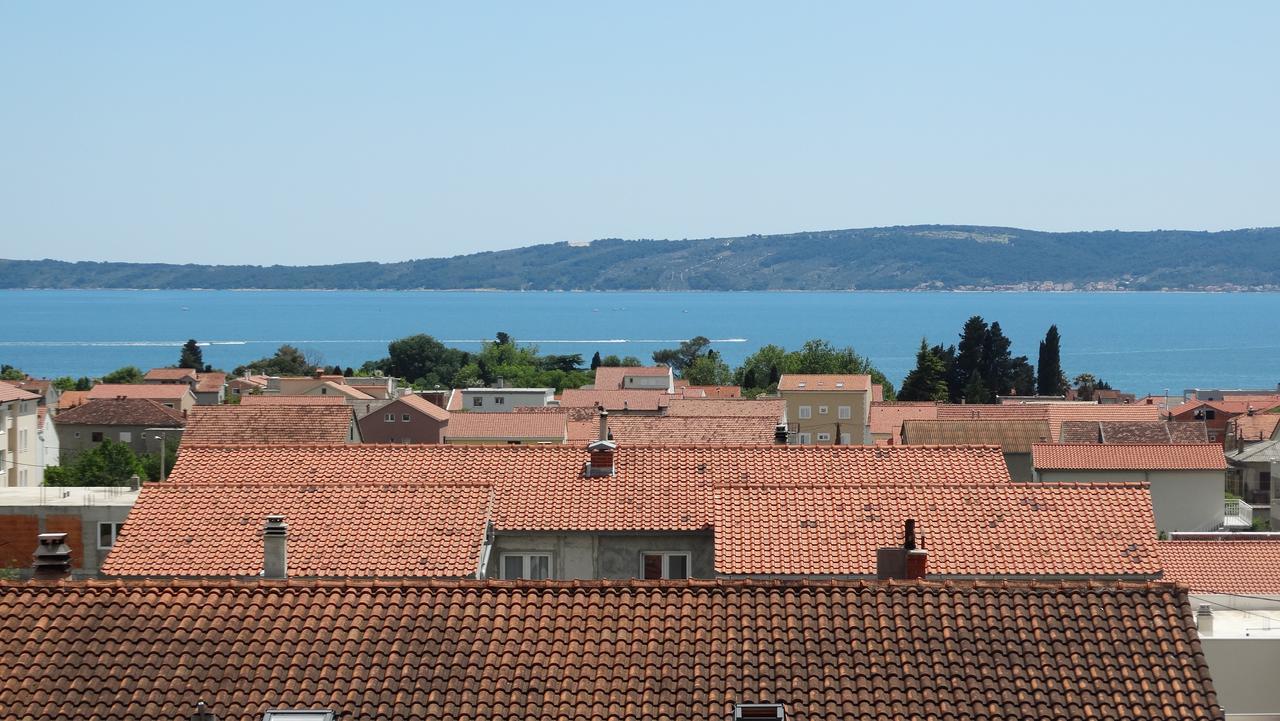 Guest House Mamut Kaštela Exteriör bild